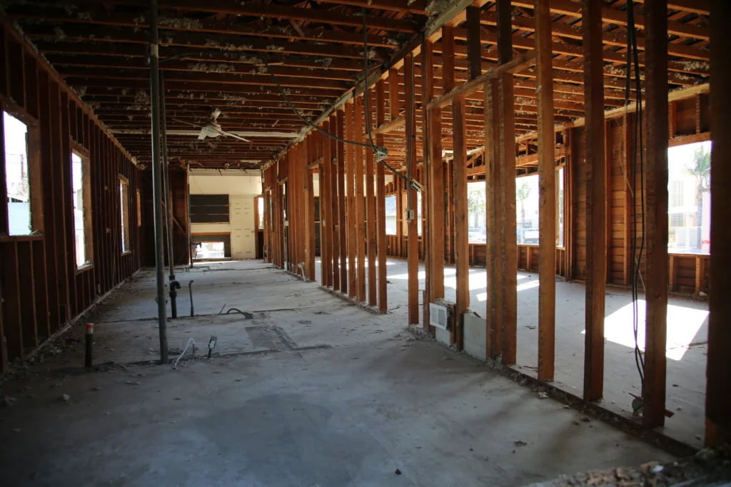 Asbestos drywall removal